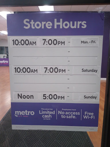 Cell Phone Store «MetroPCS Authorized Dealer», reviews and photos, 16220 SE McLoughlin Blvd, Oak Grove, OR 97267, USA