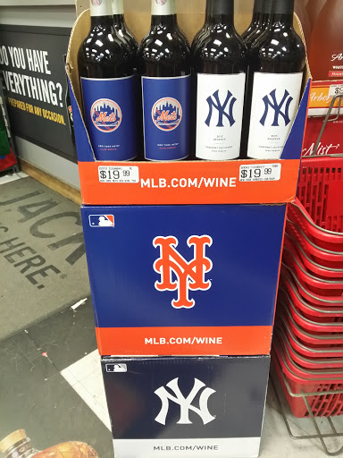 Liquor Store «Big E Wines & Liquors», reviews and photos, 690 McLean Ave, Yonkers, NY 10704, USA