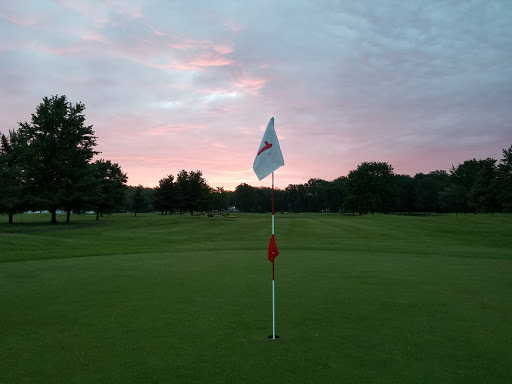 Golf Club «Hilliard Lakes Golf Club», reviews and photos, 31665 Hilliard Blvd, Westlake, OH 44145, USA