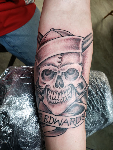 Tattoo Shop «Electro Magnetic Tattoo Studio», reviews and photos, 1005 Canal Dr, Chesapeake, VA 23323, USA