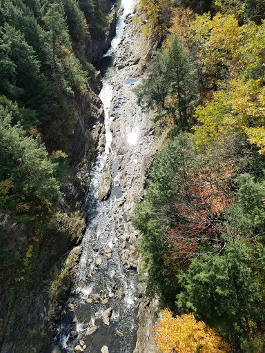 Gift Shop «Quechee Gorge Gifts & Sportswear», reviews and photos, 6053 Woodstock Rd, Quechee, VT 05059, USA