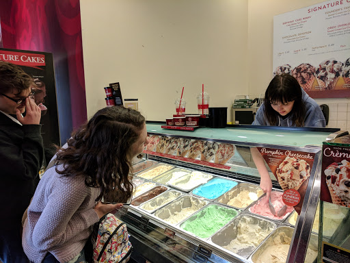 Ice Cream Shop «Cold Stone Creamery», reviews and photos, 39 S Dubuque St, Iowa City, IA 52240, USA