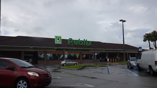 Supermarket «Publix Super Market at Country Club Plaza», reviews and photos, 18496 NW 67th Ave, Hialeah, FL 33015, USA