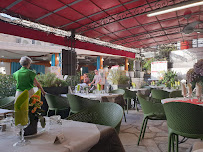Atmosphère du Restaurant L'Ombrée à Saint-Florent - n°6