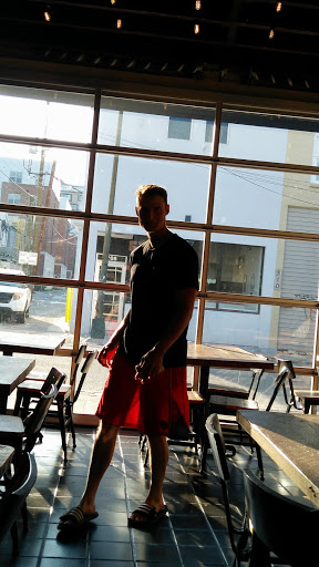 Restaurant «Deep Run Roadhouse - VCU/Laurel St.», reviews and photos, 309 N Laurel St, Richmond, VA 23220, USA