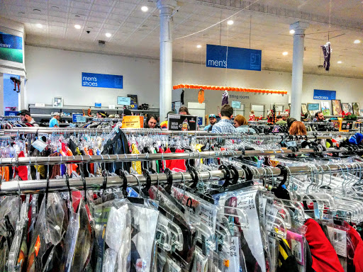 Thrift Store «Goodwill Denver - Broadway», reviews and photos, 21 S Broadway, Denver, CO 80209, USA