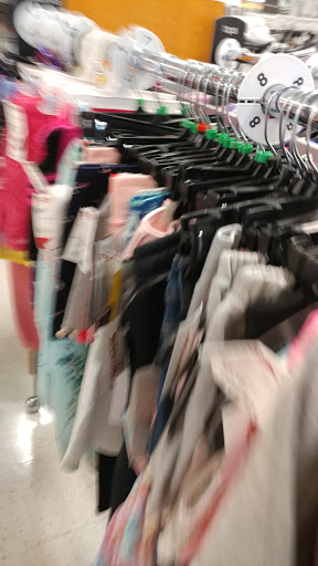 Department Store «T.J. Maxx», reviews and photos, 20 Chapel View Blvd, Cranston, RI 02920, USA