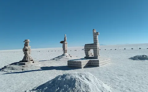 Uyuni Bolivia image