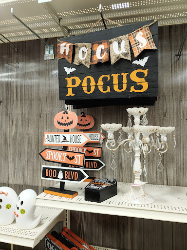 Craft Store «Michaels», reviews and photos, 3571 W Shore Dr, Holland, MI 49424, USA