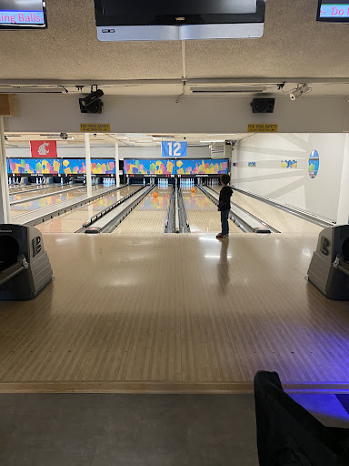 Bowling Alley «Chalet Bowl & 26th Street Cafe», reviews and photos, 3806 N 26th St, Tacoma, WA 98407, USA