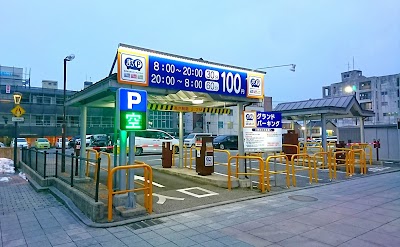 グランドパーキング
