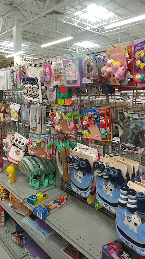 Clothing Store «Burlington Coat Factory», reviews and photos, 955 W Brandon Blvd, Brandon, FL 33511, USA