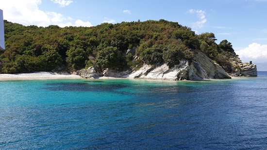 Akoli beach