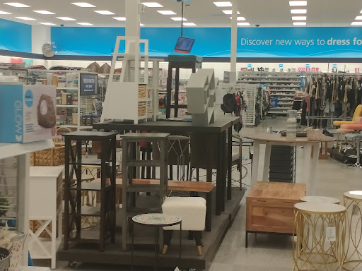 Clothing Store «Ross Dress for Less», reviews and photos, 1101 5th Ave, Hammond, IN 46320, USA