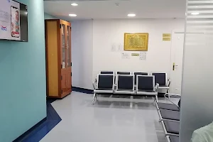 Al Madar Medical Center Sharjah image