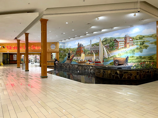 Shopping Mall «Holyoke Mall», reviews and photos, 50 Holyoke St, Holyoke, MA 01040, USA
