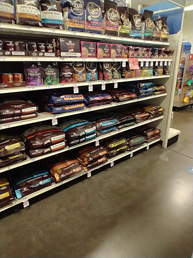 Pet Supply Store «PetSmart», reviews and photos, 105 Wagner Rd, Monaca, PA 15061, USA