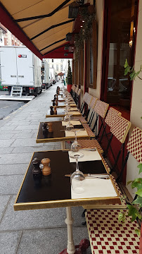 Atmosphère du Restaurant italien Le Petit Italien à Paris - n°17
