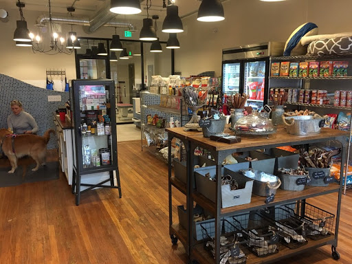 Lily's Baths & Biscuits