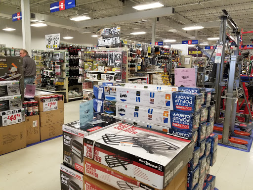 Hardware Store «Harbor Freight Tools», reviews and photos, 4600 Stadium Dr, Kalamazoo, MI 49008, USA