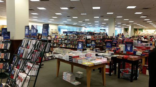 Book Store «Barnes & Noble», reviews and photos, 21001 N Tatum Blvd #42, Phoenix, AZ 85050, USA