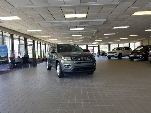 Car Dealer «Connors Chrysler Dodge Jeep Ram», reviews and photos, 701 E Porter Ave, Chesterton, IN 46304, USA