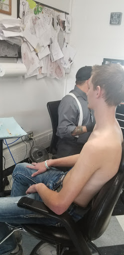 Tattoo Shop «Ink Slingers», reviews and photos, 1355 E Kearney St, Springfield, MO 65803, USA