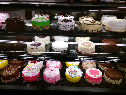 Supermarket «Save Mart Supermarkets», reviews and photos, 900 W Henderson Ave, Porterville, CA 93257, USA