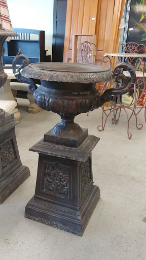 Consignment Shop «Patina Interiors», reviews and photos, 4001 Hwy 190 Service Rd, Covington, LA 70433, USA