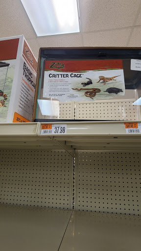 Pet Supply Store «Pet Supplies Plus», reviews and photos, 1816 S Stephenson Ave, Iron Mountain, MI 49801, USA