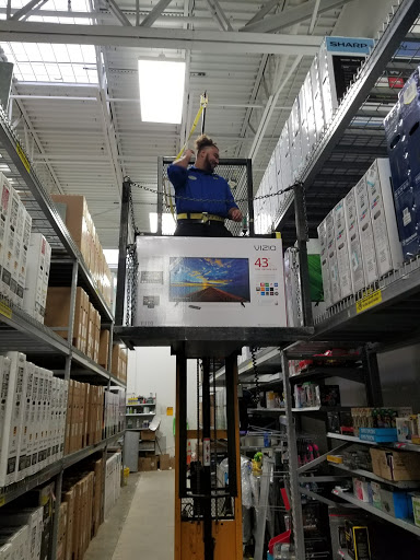 Electronics Store «Best Buy», reviews and photos, 20914 N Frederick Rd, Germantown, MD 20876, USA