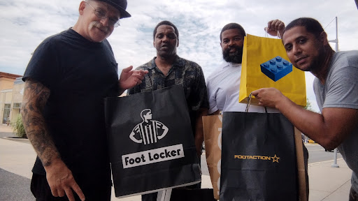 Shoe Store «Foot Locker», reviews and photos, 102 Smith Haven Mall, Lake Grove, NY 11755, USA