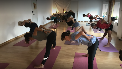 Centros de yoga en Santander de 2024