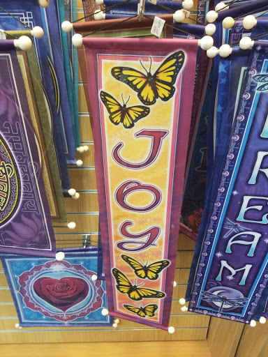 Book Store «Vision Quest Psychic Bookstore», reviews and photos, 3114 E Indian School Rd, Phoenix, AZ 85016, USA