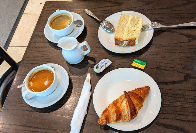 Leo Cafe - Coffee shop