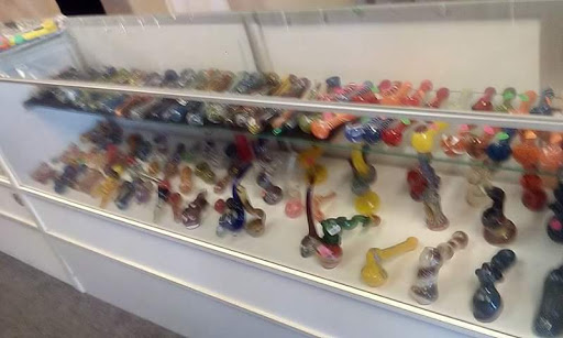 Tobacco Shop «Inferno Smoke Shop», reviews and photos, 2110 Mariner Blvd, Spring Hill, FL 34609, USA