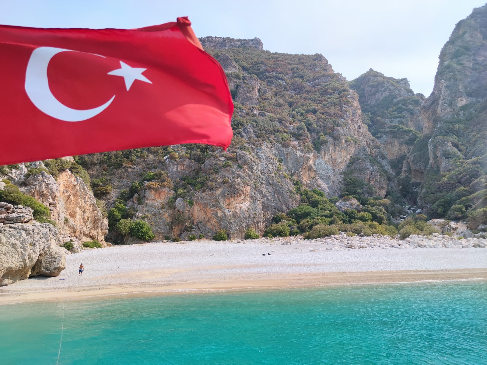 Ilhan beach'in fotoğrafı küçük koy ile birlikte