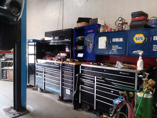 Auto Repair Shop «Auto-Lab Complete Car Care Center of Lansing», reviews and photos, 5551 S Pennsylvania Ave, Lansing, MI 48911, USA
