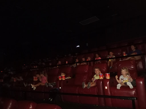 Movie Theater «Marcus South Shore Cinema», reviews and photos, 7261 South 13th Street, Oak Creek, WI 53154, USA