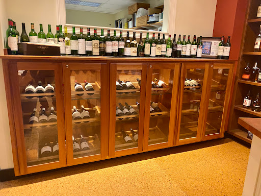 Wine Store «Spiritus Wines», reviews and photos, 220 Asylum St, Hartford, CT 06103, USA