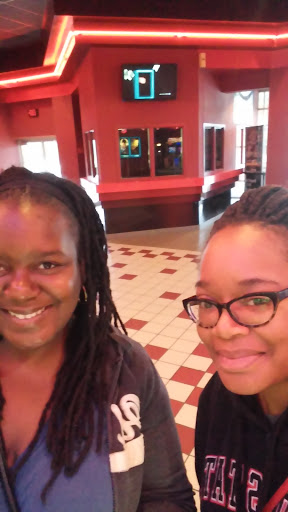 Movie Theater «Regal Cinemas Interstate Park 18», reviews and photos, 1089 Interstate Pkwy, Akron, OH 44312, USA