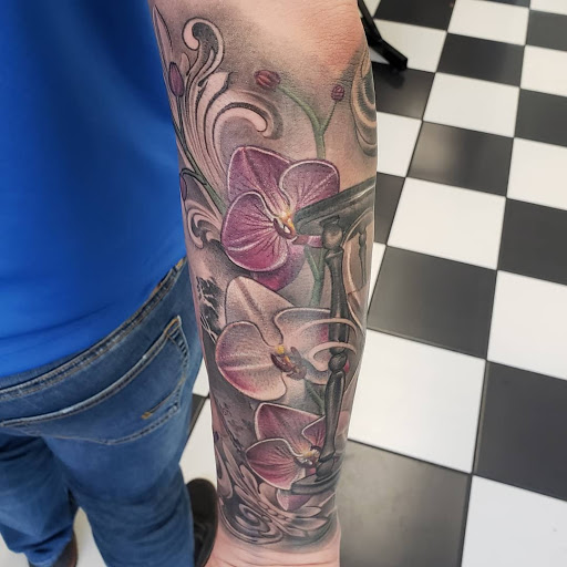 Tattoo Shop «Angry Elephant Tattoos», reviews and photos, 102 Pierce Christie Dr, Valrico, FL 33594, USA