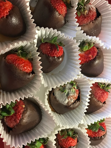 Gift Shop «Edible Arrangements», reviews and photos, 20669 W Lake Houston Pkwy e, Humble, TX 77346, USA