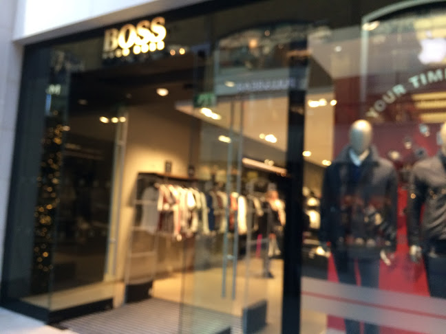 Comments and reviews of BOSS Menswear Store
