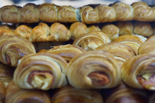 Panificadora y confitería Del Centro - Panadería