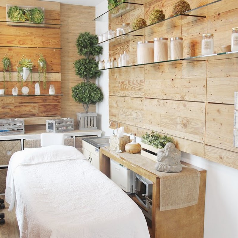 Organic To Green Beauty Spa & Infrared Sauna Bungalow - Santa Monica