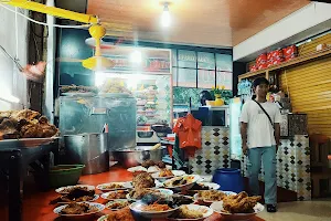 Lembah Anai Masakan Padang image