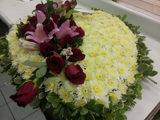 Florist «Just For You Flowers & Gifts (Same Day Delivery)», reviews and photos, 14 Washington St, Morristown, NJ 07960, USA