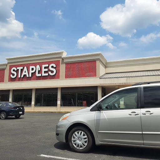 Office Supply Store «Staples», reviews and photos, 3600 N Duke St, Durham, NC 27704, USA