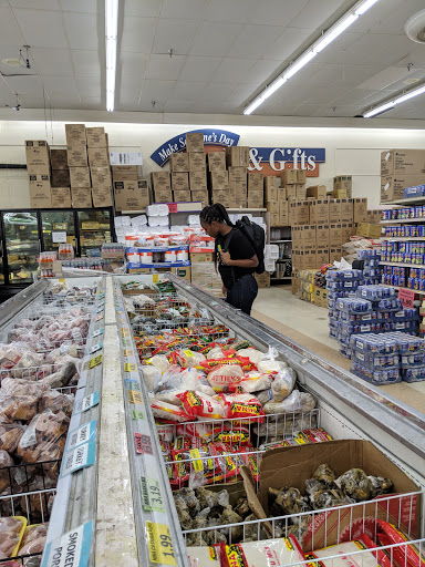 Supermarket «Food World», reviews and photos, 401 E Lakewood Ave, Durham, NC 27707, USA